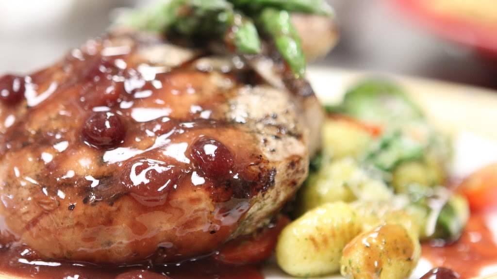 Italian Village Restaurant | restaurant | 16605 Pearl Rd, Strongsville, OH 44136, USA | 4405721414 OR +1 440-572-1414