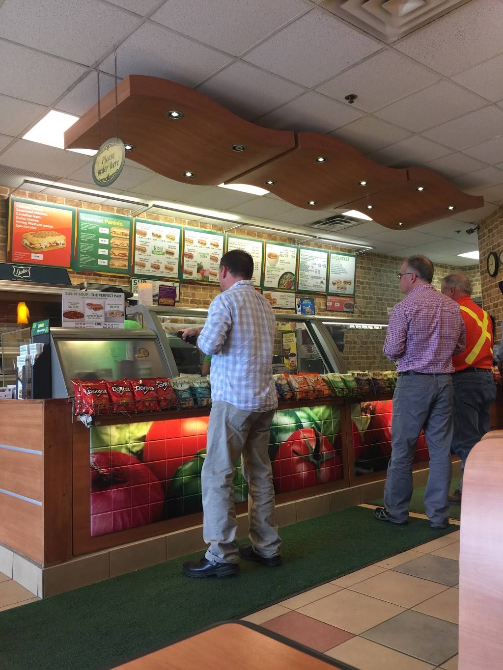 Subway | restaurant | 400 Lansdowne St E, Peterborough, ON K9L 0B2, Canada | 7057483111 OR +1 705-748-3111