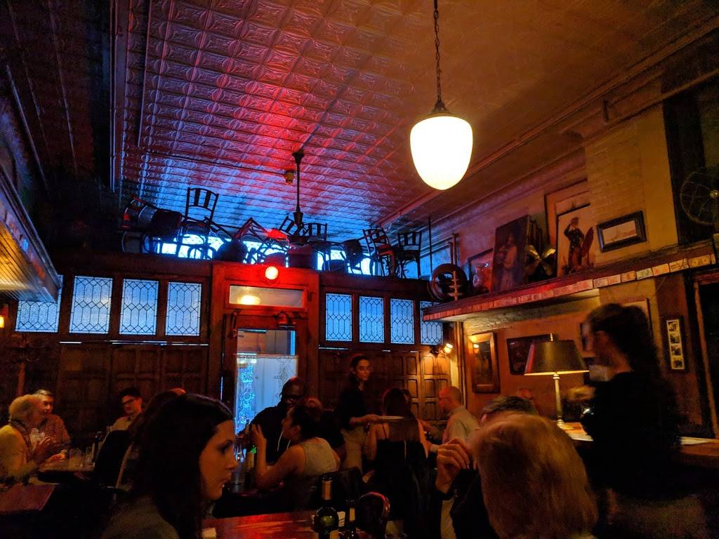 Mr. Martinos Trattoria | restaurant | 1646 E Passyunk Ave, Philadelphia, PA 19148, USA | 2157550663 OR +1 215-755-0663