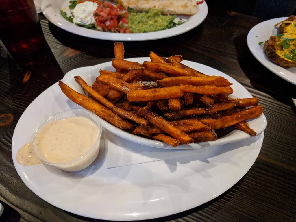 Embers Tap House | restaurant | 933 S State St, Lockport, IL 60441, USA | 8155523031 OR +1 815-552-3031