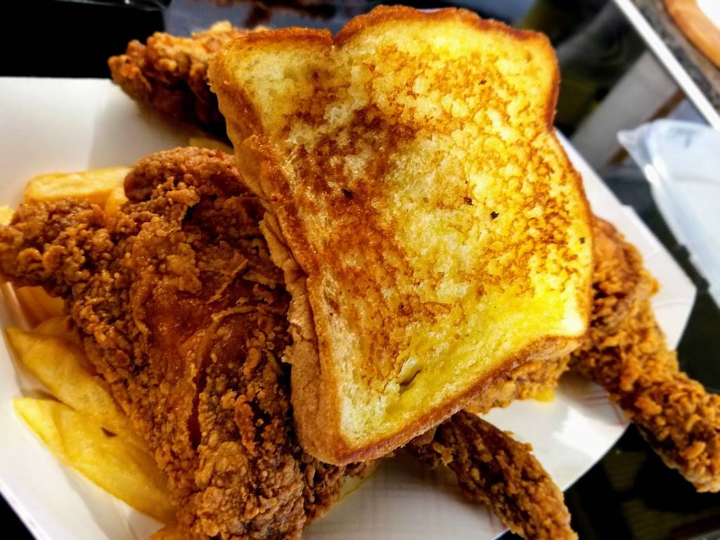 Mr. Cs Family Restaurant | restaurant | 4309 W State St, Rockford, IL 61102, USA | 8159645347 OR +1 815-964-5347