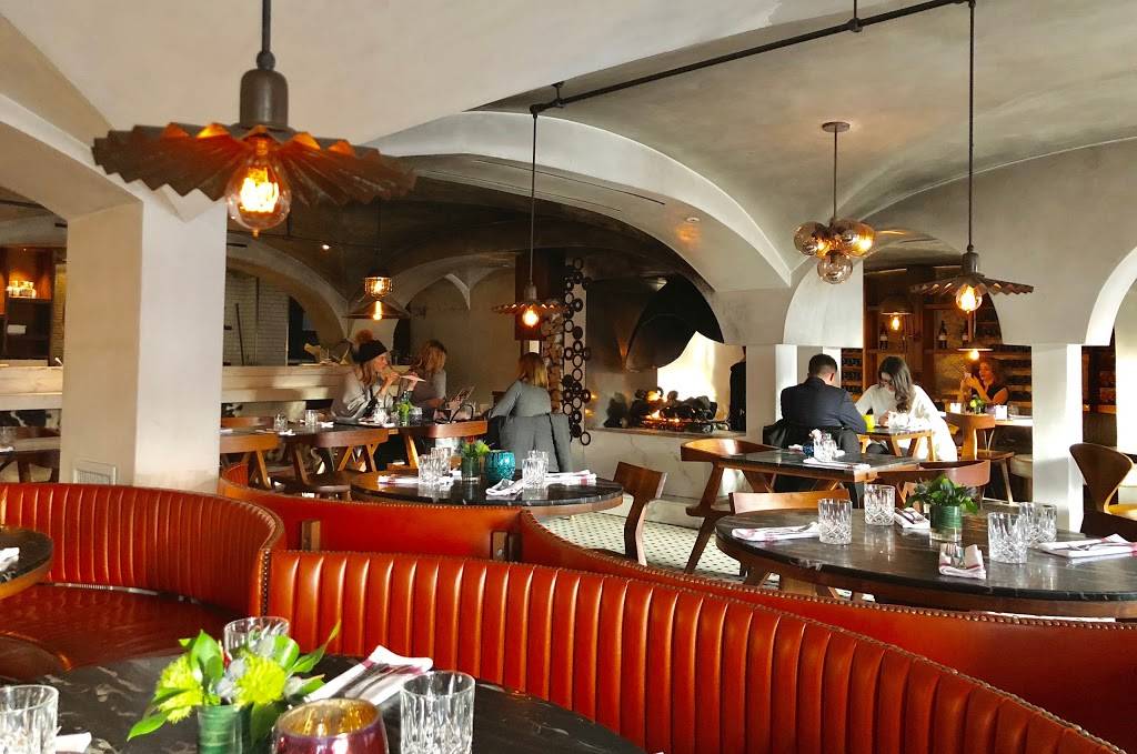 7 Enoteca | restaurant | 216 Lakeshore Rd E, Oakville, ON L6J 7N9, Canada | 9058424777 OR +1 905-842-4777