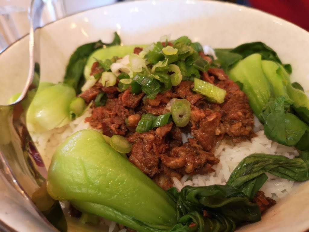 Hui Lau Shan 許留山 | restaurant | 701 Wonderland Rd N, London, ON N6H 0H8, Canada | 5197012116 OR +1 519-701-2116