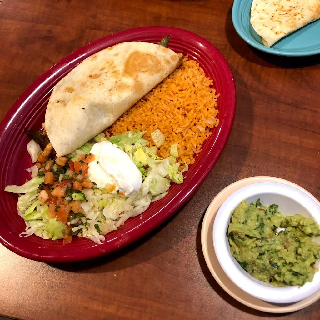 El Maguey | restaurant | 1534 Troy Rd, Edwardsville, IL 62025, USA | 6186593744 OR +1 618-659-3744