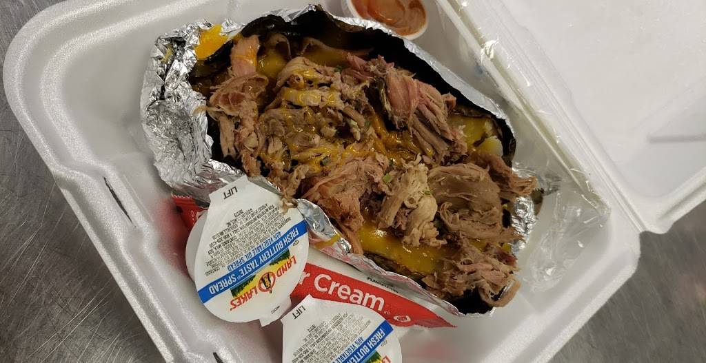 Whitts Barbecue | restaurant | 604 Long Hollow Pike, Gallatin, TN 37066, USA | 6156755109 OR +1 615-675-5109