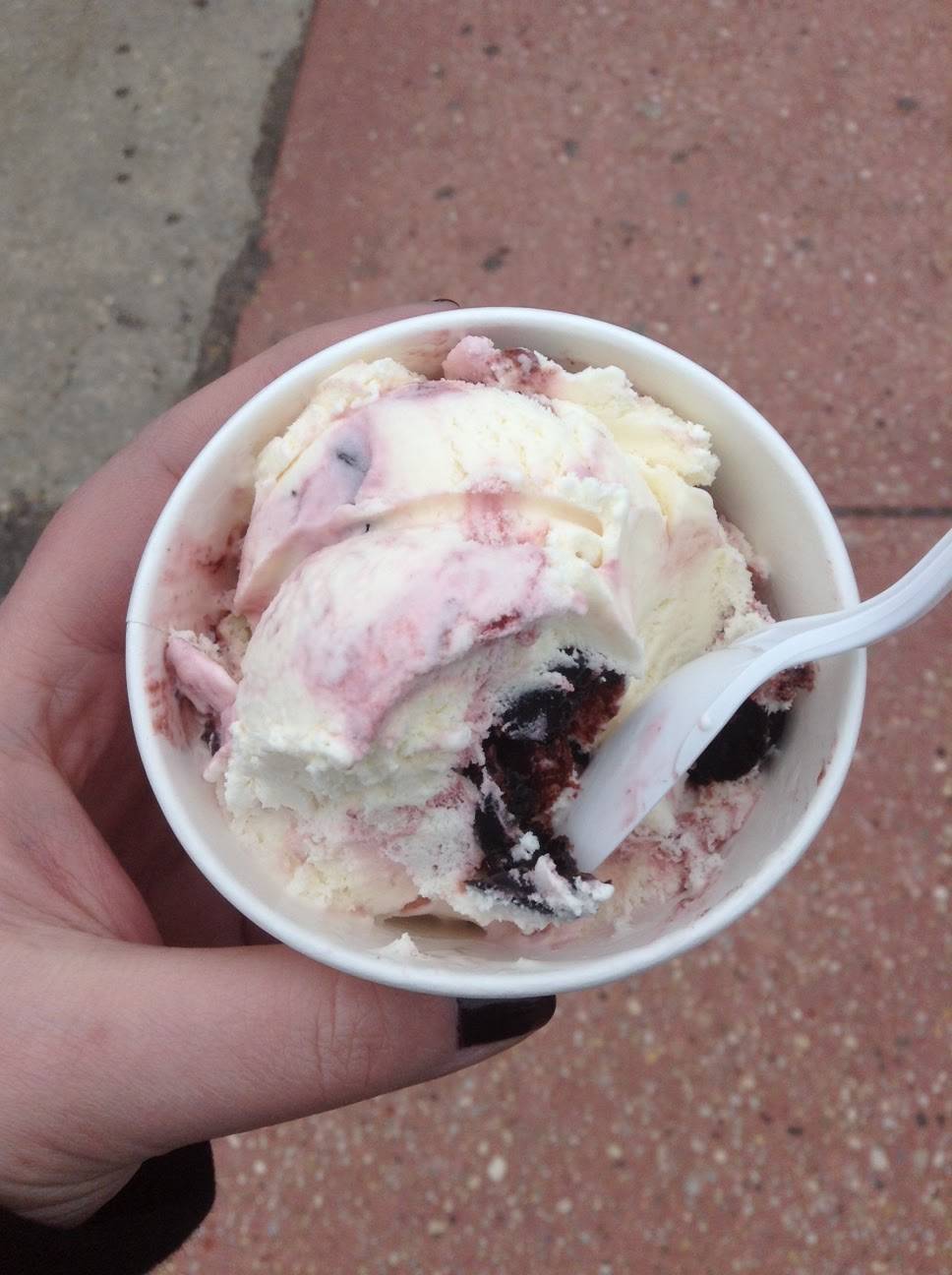 Johns Drive-In | restaurant | 677 Montauk Hwy, Montauk, NY 11954, USA | 6316685515 OR +1 631-668-5515