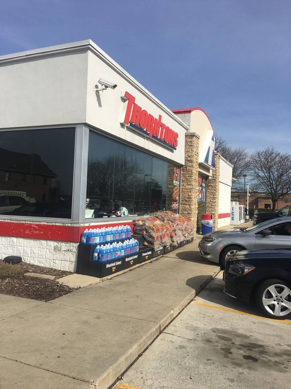 Thorntons | bakery | 15800 S, Illinois Rte 59, Plainfield, IL 60544, USA | 8154399302 OR +1 815-439-9302