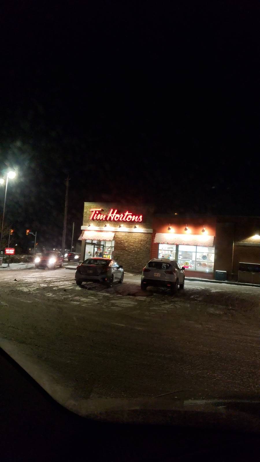 Subway | restaurant | 1423 Carling Ave, Ottawa, ON K1Z 7L6, Canada | 6137985599 OR +1 613-798-5599