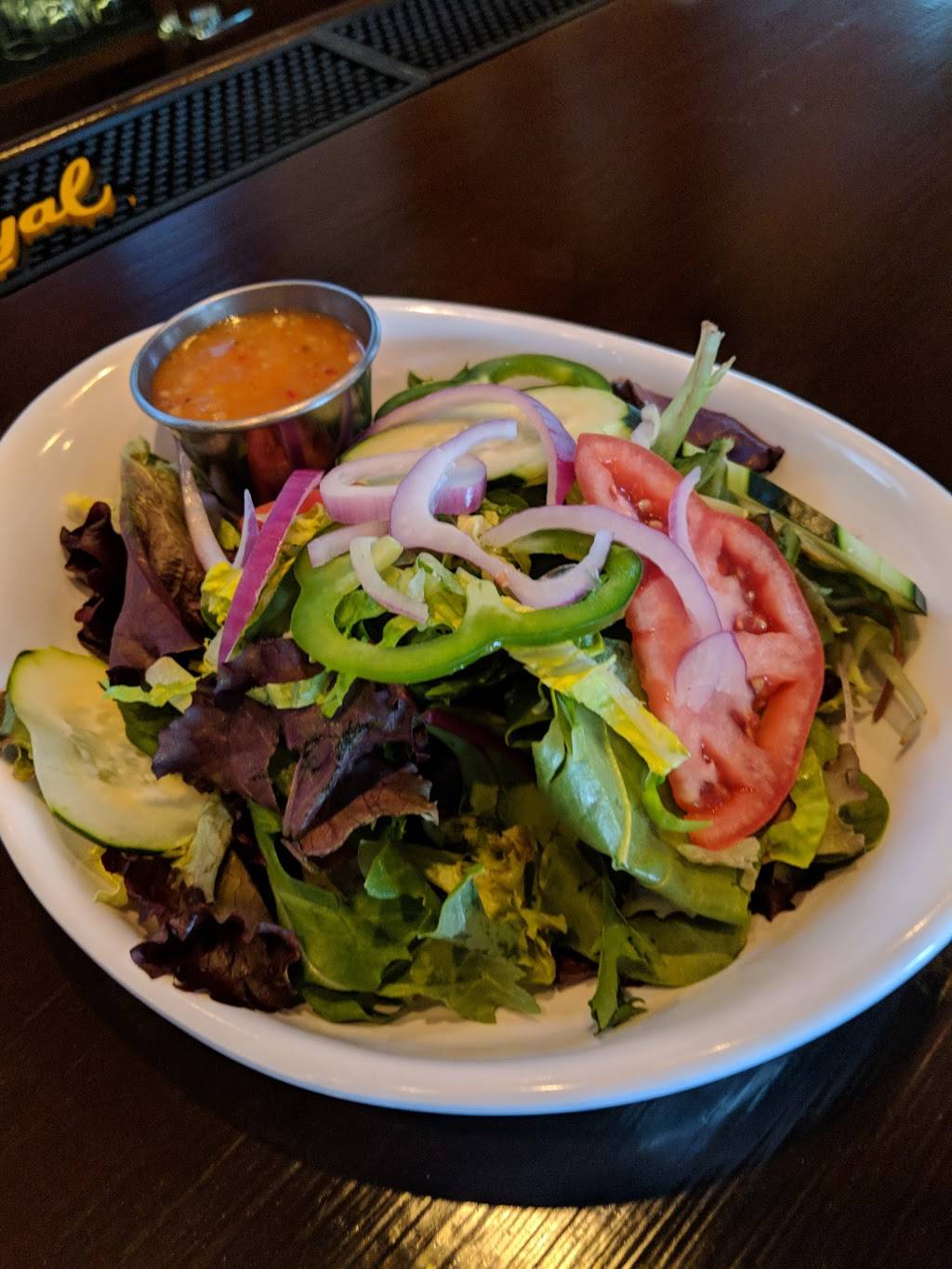 Crawfords Food & Spirits | restaurant | 3942 W School St, Chicago, IL 60618, USA | 7738532961 OR +1 773-853-2961