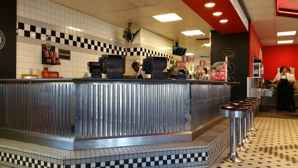 Steak n Shake | restaurant | 4480 Park St N, St. Petersburg, FL 33709, USA | 7275450948 OR +1 727-545-0948