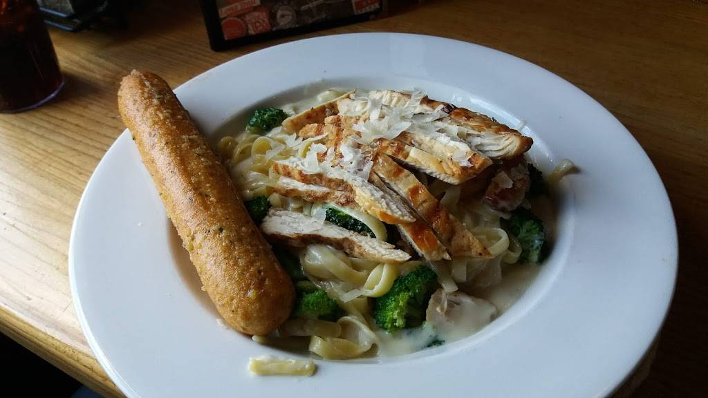 Applebees Grill + Bar | restaurant | 2100 88th St, North Bergen, NJ 07047, USA | 2017581800 OR +1 201-758-1800