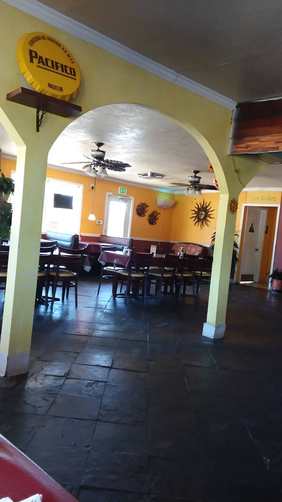 El Paraiso | restaurant | 3310 W Center St, Anderson, CA 96007, USA | 5303781355 OR +1 530-378-1355