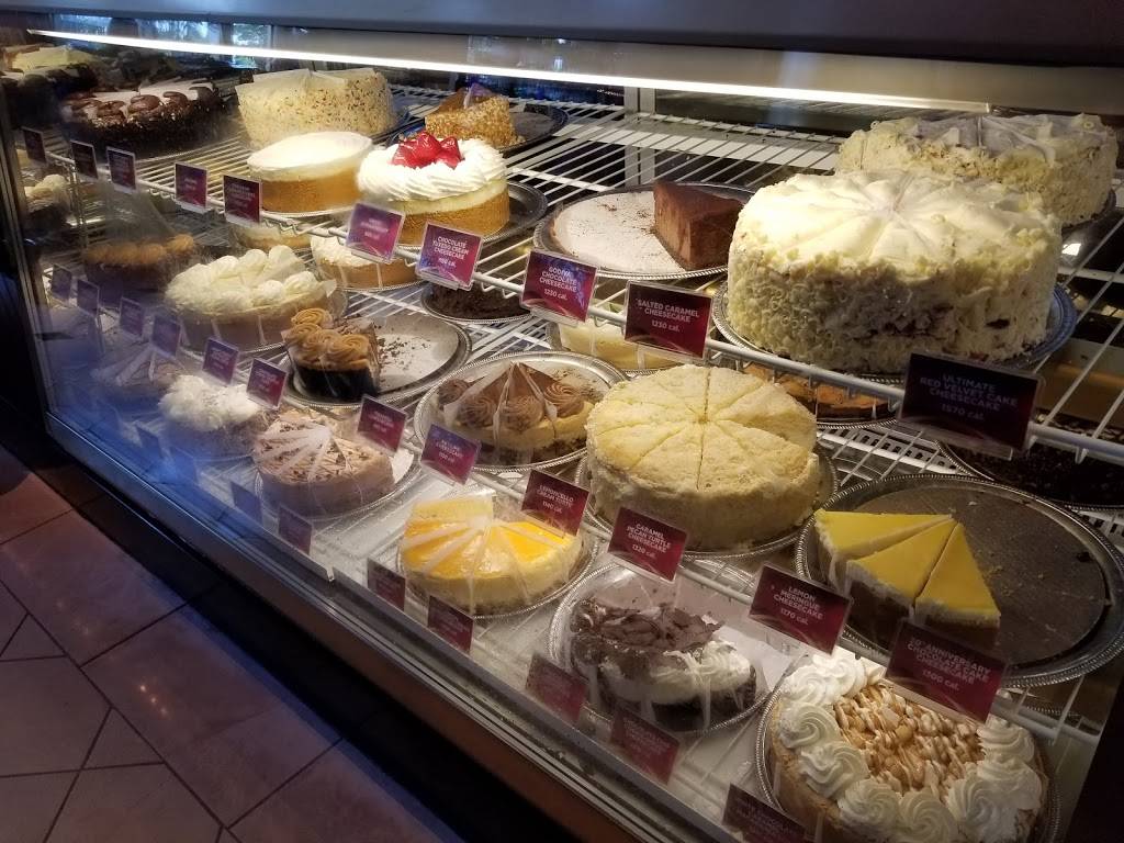 The Cheesecake Factory | restaurant | 2028 Chesterfield Center, Chesterfield, MO 63017, USA | 6365369662 OR +1 636-536-9662