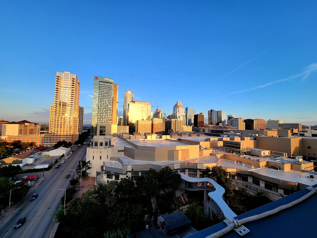 Fairmont Austin | restaurant | 101 Red River St, Austin, TX 78701, USA | 5126002000 OR +1 512-600-2000