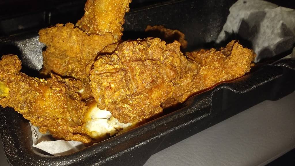 Krystal | meal takeaway | 5405 Abercorn St, Savannah, GA 31405, USA | 9123529029 OR +1 912-352-9029