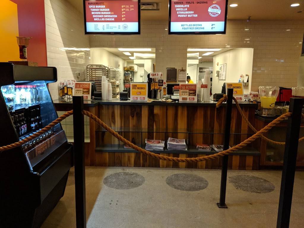 Epic Burger | restaurant | 550 W Adams St, Chicago, IL 60661, USA | 3123820400 OR +1 312-382-0400