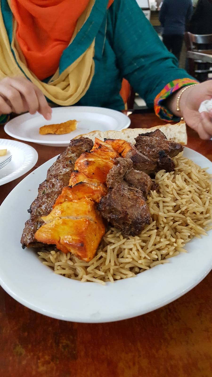 Main Bakhtar Halal Kabab | restaurant | 6729 Main St, Flushing, NY 11367, USA | 7187934535 OR +1 718-793-4535