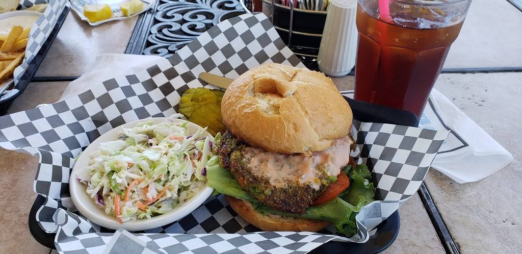 Sextant Bar & Galley | restaurant | 4035 NE Marine Dr, Portland, OR 97211, USA | 5032815944 OR +1 503-281-5944