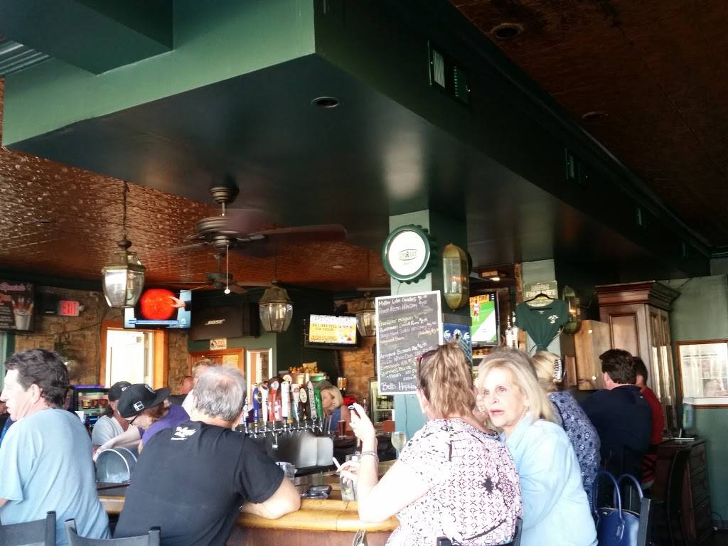 The Duck Tavern | restaurant | 5901 N Federal Hwy, Boca Raton, FL 33487, USA | 5619988288 OR +1 561-998-8288