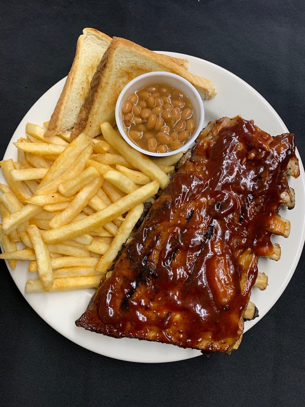 Lazy R Bar & Grill | restaurant | 24547 SD-79, Hermosa, SD 57744, USA | 6052554111 OR +1 605-255-4111