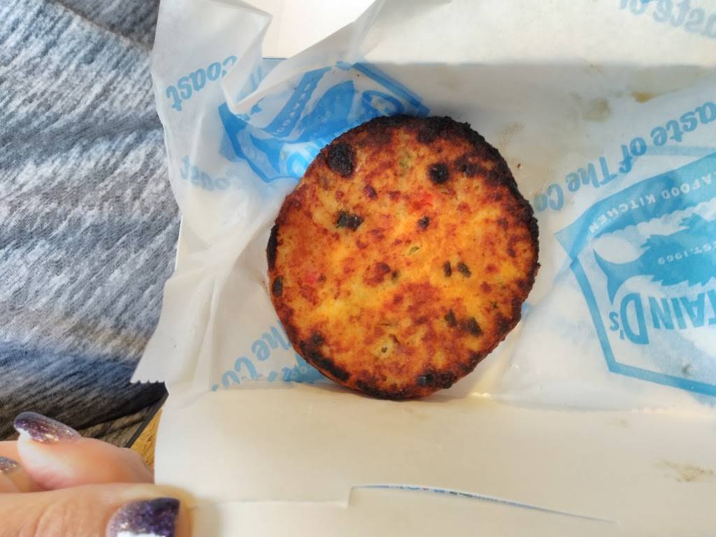 Captain Ds | restaurant | 3067 Allison-Bonnett Memorial Dr, Hueytown, AL 35023, USA | 2054913536 OR +1 205-491-3536