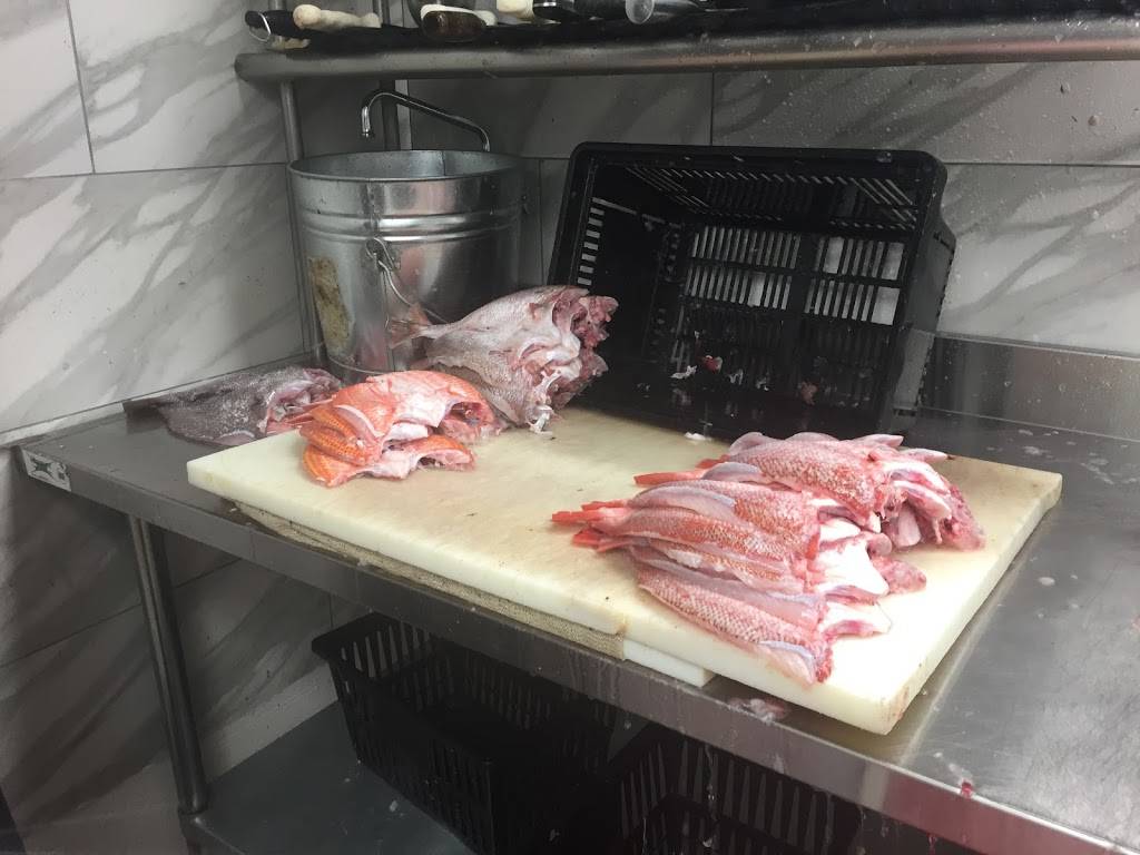 Reel Brothers Fish House | restaurant | 2323 Martin Luther King Jr Ave SE, Washington, DC 20020, USA | 2025255050 OR +1 202-525-5050