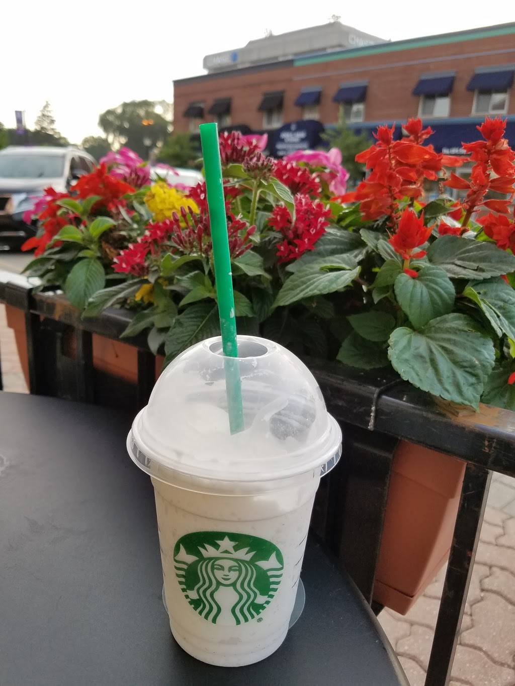 Starbucks | cafe | 90 E Northwest Hwy, Mt Prospect, IL 60056, USA | 8472531188 OR +1 847-253-1188