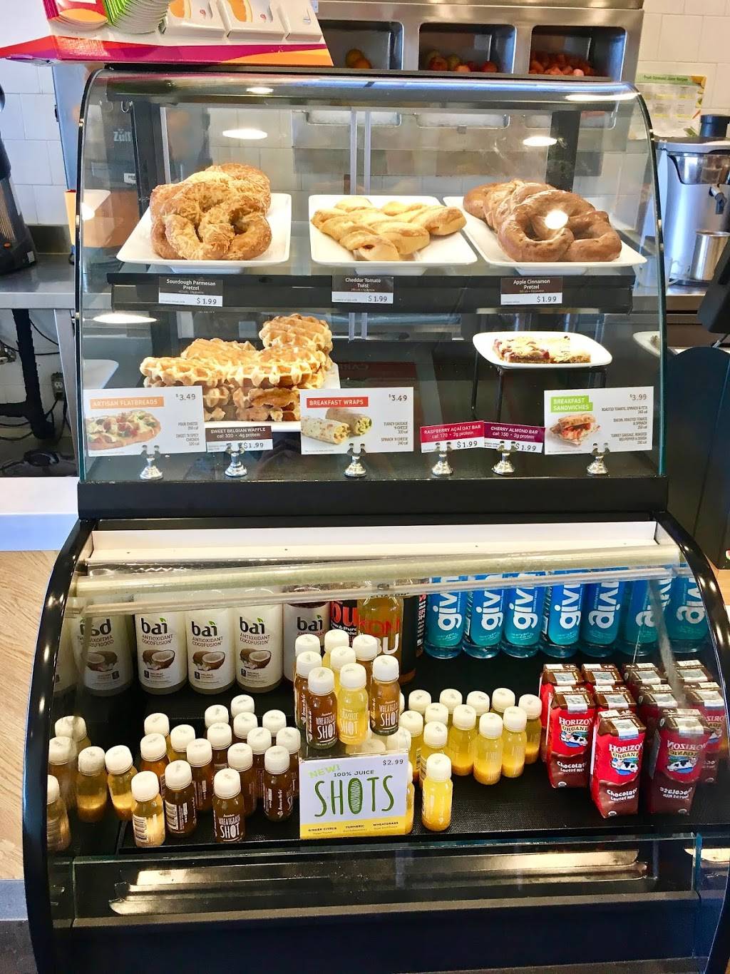 Jamba Juice Del Mar Highlands Town Center | restaurant | 3545 Del Mar Heights Rd, San Diego, CA 92130, USA | 8587935033 OR +1 858-793-5033