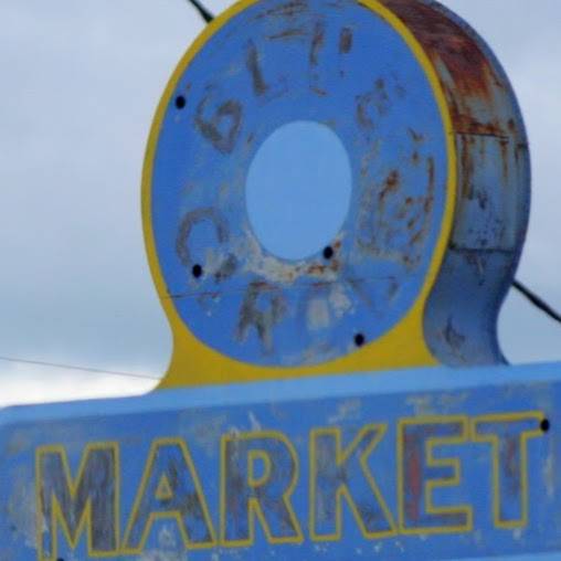 Blue Circle Market - Poor Travs Deli | restaurant | 101 Broad St, Elizabethton, TN 37643, USA | 4235436128 OR +1 423-543-6128