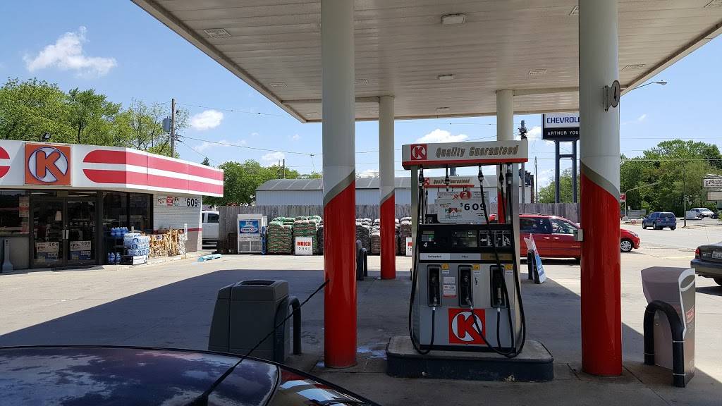 Circle K | cafe | 127 W Gallatin St, Vandalia, IL 62471, USA | 6182834118 OR +1 618-283-4118