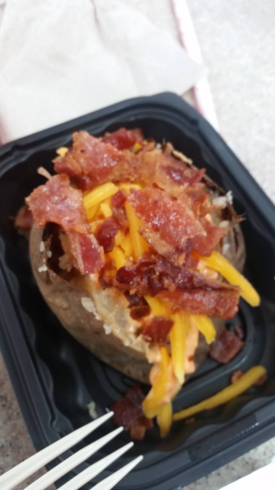 Wendys | restaurant | 5904 20th St E, Ellenton, FL 34222, USA | 9417225232 OR +1 941-722-5232