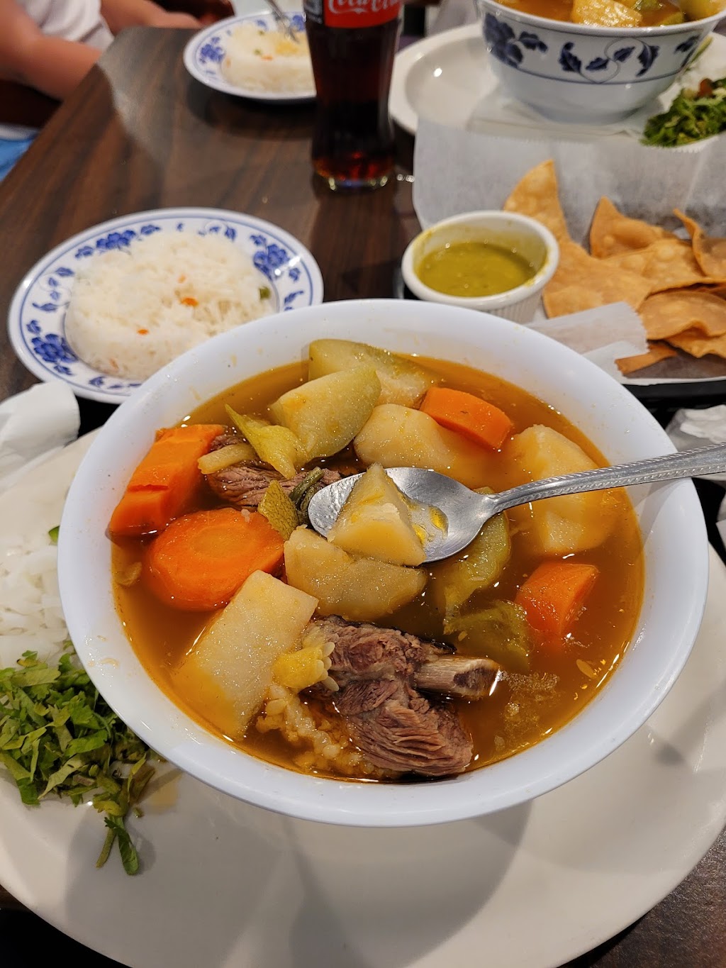 El sabor catracho | restaurant | 2201 S 7th St, Philadelphia, PA 19148, USA | 2157551685 OR +1 215-755-1685