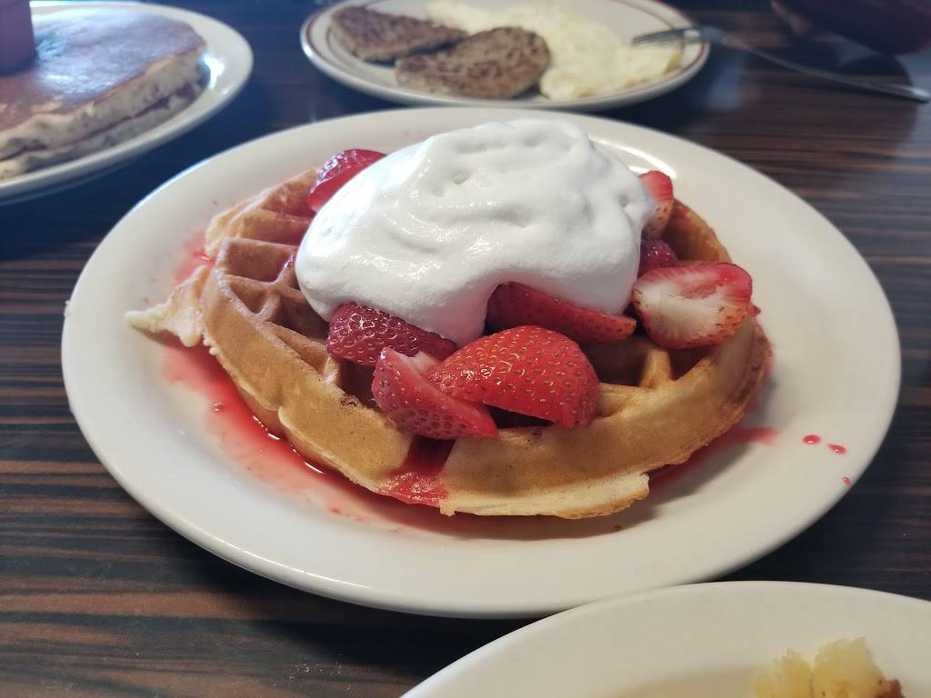 Mikeys Family Restaurant | restaurant | 9333 E Main St #11, Mesa, AZ 85207, USA | 4809863786 OR +1 480-986-3786