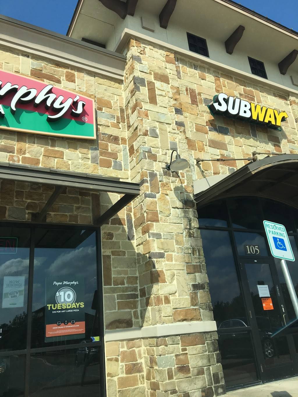 Papa Murphys Take N Bake Pizza | meal takeaway | 4130 S Bowen Rd #104, Arlington, TX 76016, USA | 8174724242 OR +1 817-472-4242