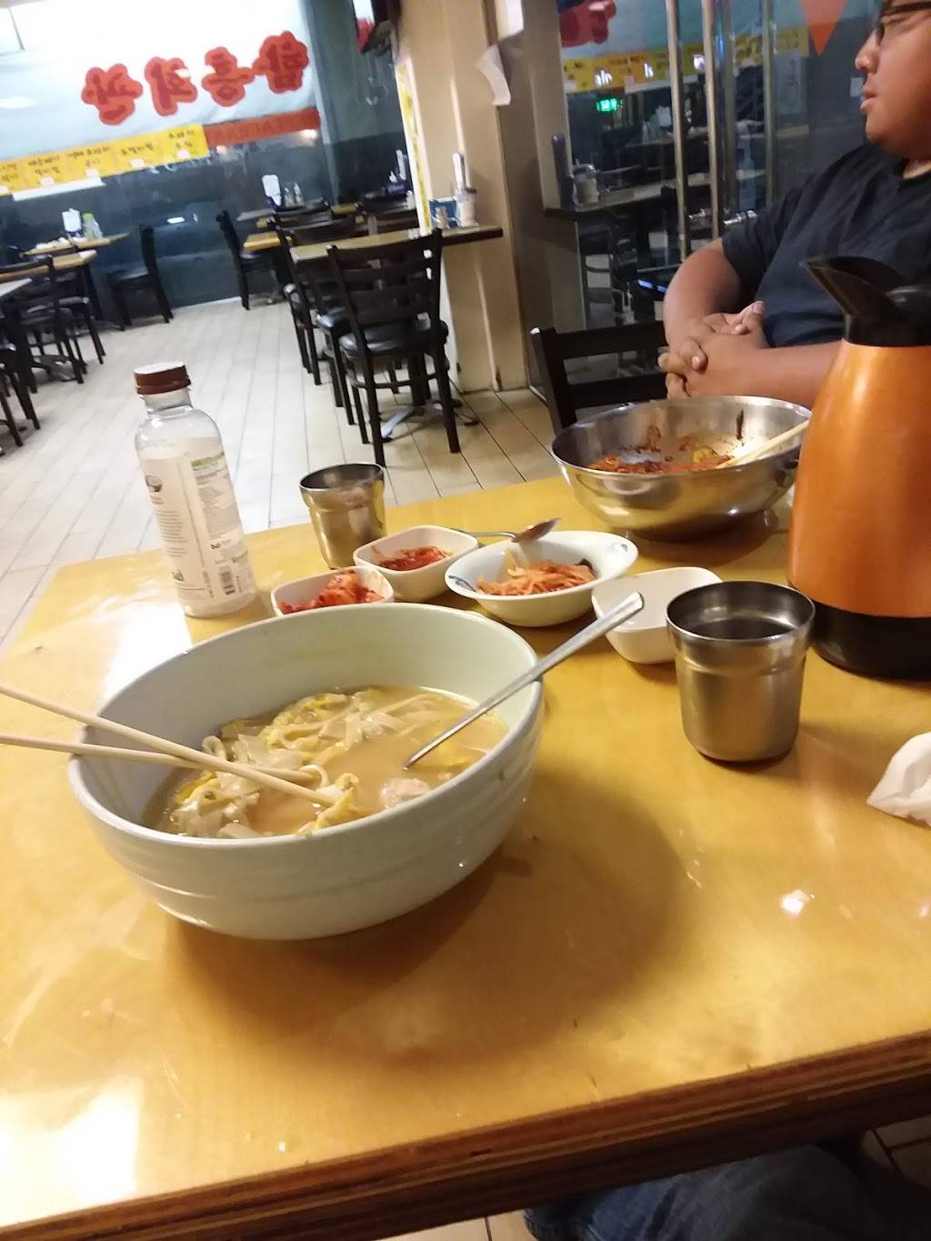 Ham Hung Restaurant | restaurant | 3109 W Olympic Blvd, Los Angeles, CA 90006, USA | 2133811520 OR +1 213-381-1520