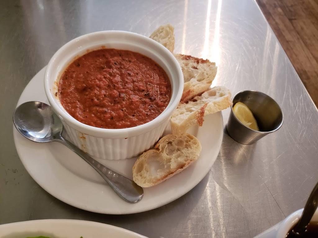 Chatham Public House | restaurant | 33 Main St, Chatham, VA 24531, USA | 4344332622 OR +1 434-433-2622