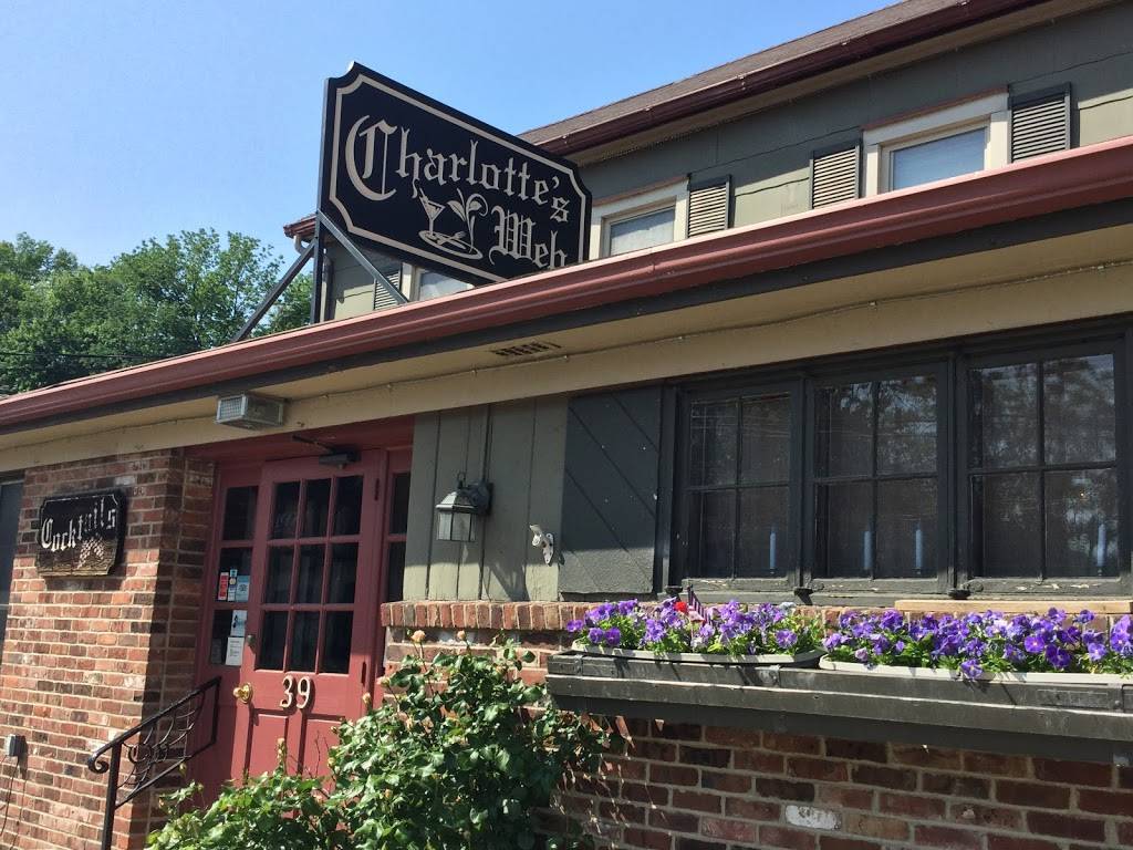Charlottes Web | restaurant | 39 W Clinton St, Dover, NJ 07801, USA | 9733289387 OR +1 973-328-9387