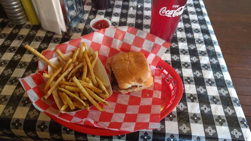 Talmo Market Grill | restaurant | 558 Main St, Talmo, GA 30575, USA | 7069295127 OR +1 706-929-5127