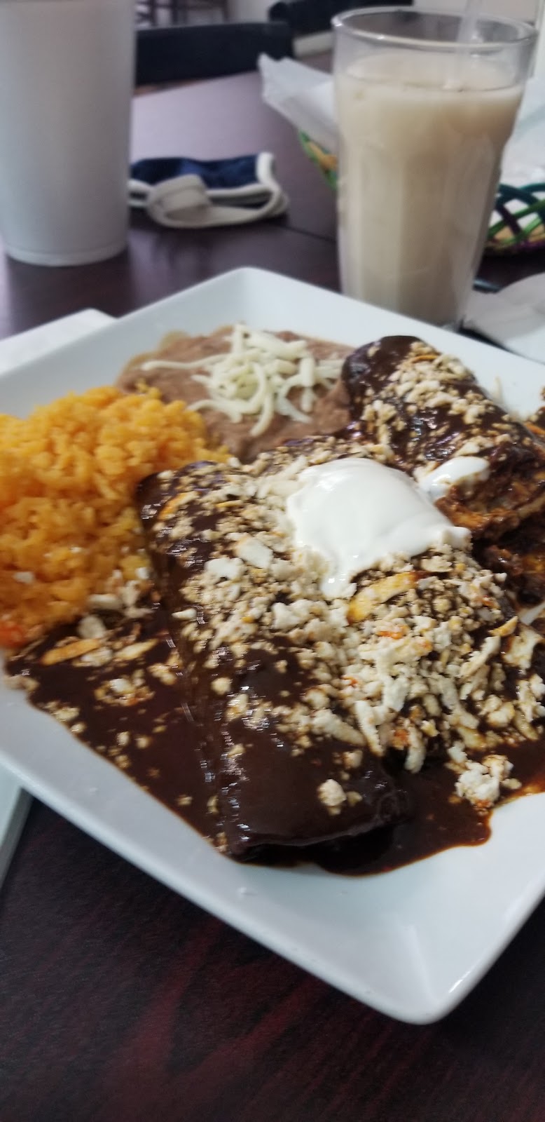 Huaraches Mexican Restaurant | restaurant | 6107 W Addison St, Chicago, IL 60634, USA | 7736287040 OR +1 773-628-7040