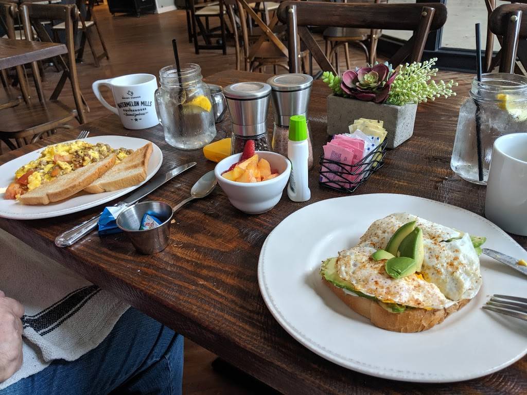 ML Edwards & Co | cafe | 103 N Kaufman St, Mt Vernon, TX 75457, USA | 9032702516 OR +1 903-270-2516