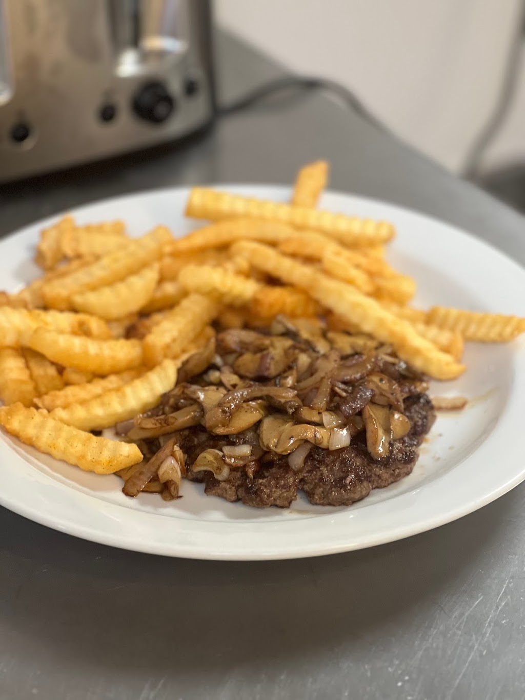 Goodfellas on 2nd | restaurant | 1021 2nd Ave N Unit 1, North Myrtle Beach, SC 29582, USA | 8432730745 OR +1 843-273-0745