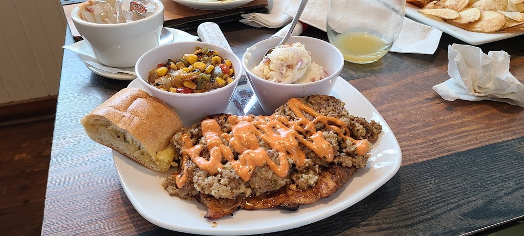 Trapps | restaurant | 113 S Riverfront St, West Monroe, LA 71291, USA | 3188556428 OR +1 318-855-6428