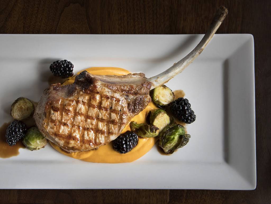 Menlo Tavern | restaurant | 100 El Camino Real, Menlo Park, CA 94025, USA | 6503302790 OR +1 650-330-2790