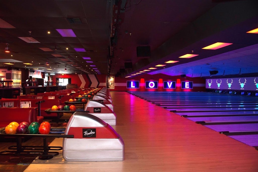 Bowlero San Marcos | restaurant | 945 W San Marcos Blvd, San Marcos, CA 92069, USA | 7607447000 OR +1 760-744-7000