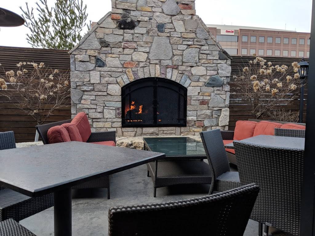 Redstone American Grill | restaurant | 13 Lincoln Center, Oakbrook Terrace, IL 60181, USA | 6302680313 OR +1 630-268-0313