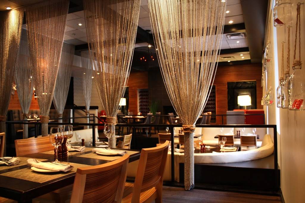 Cuts Steakhouse | restaurant | 60 Andrew Young International Blvd NE, Atlanta, GA 30303, USA | 4045253399 OR +1 404-525-3399