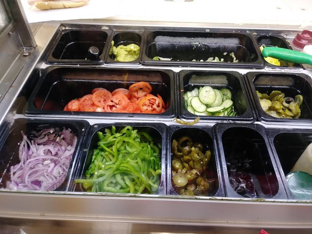 Subway Restaurants | restaurant | 560 US-79, Hutto, TX 78634, USA | 5128462430 OR +1 512-846-2430