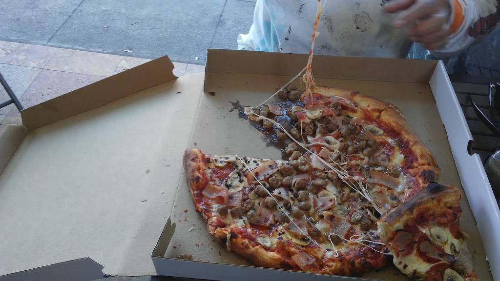 Giorgis Pizza & Sub | restaurant | 4298-4138 Vanowen Pl, Burbank, CA 91505, USA | 8188433724 OR +1 818-843-3724