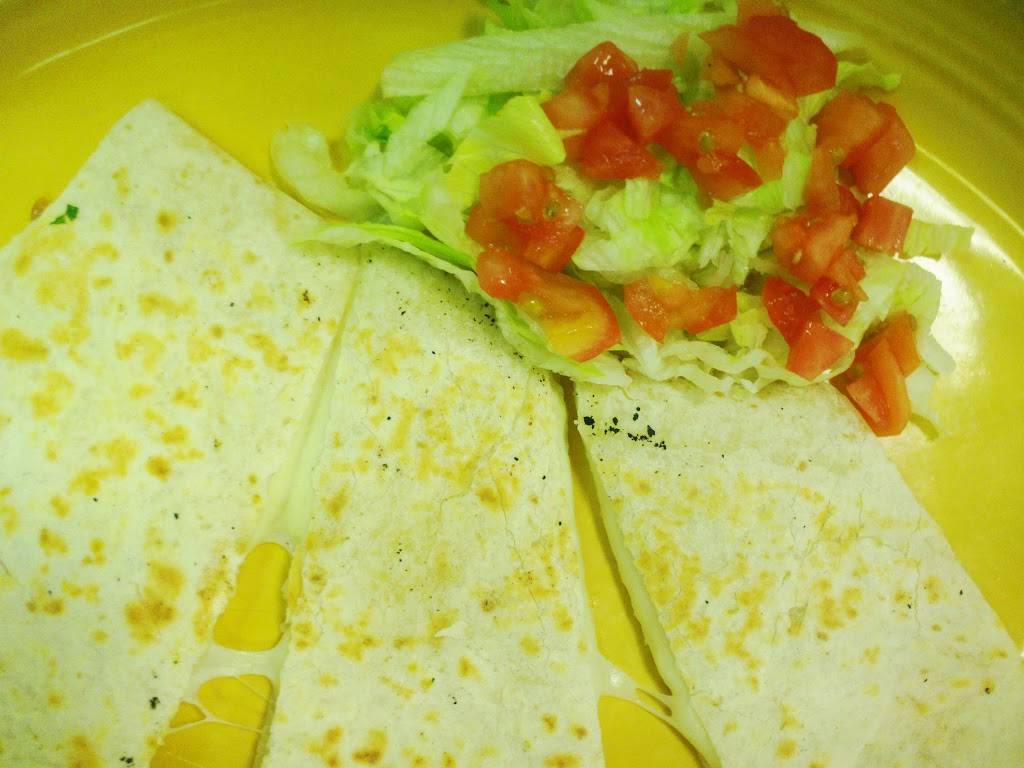 Cazuelas Grill | restaurant | 2129 Hilltop Mall Rd, Richmond, CA 94806, USA | 5107583787 OR +1 510-758-3787