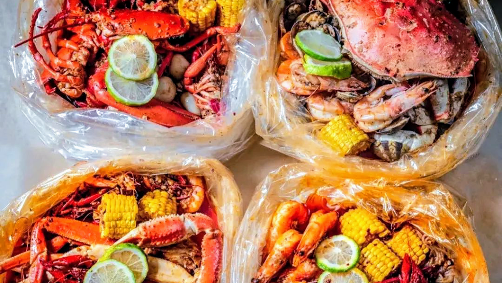 Crazy Crab | restaurant | 1900 Grant Ave Ste D, Philadelphia, PA 19115, USA | 2673438088 OR +1 267-343-8088